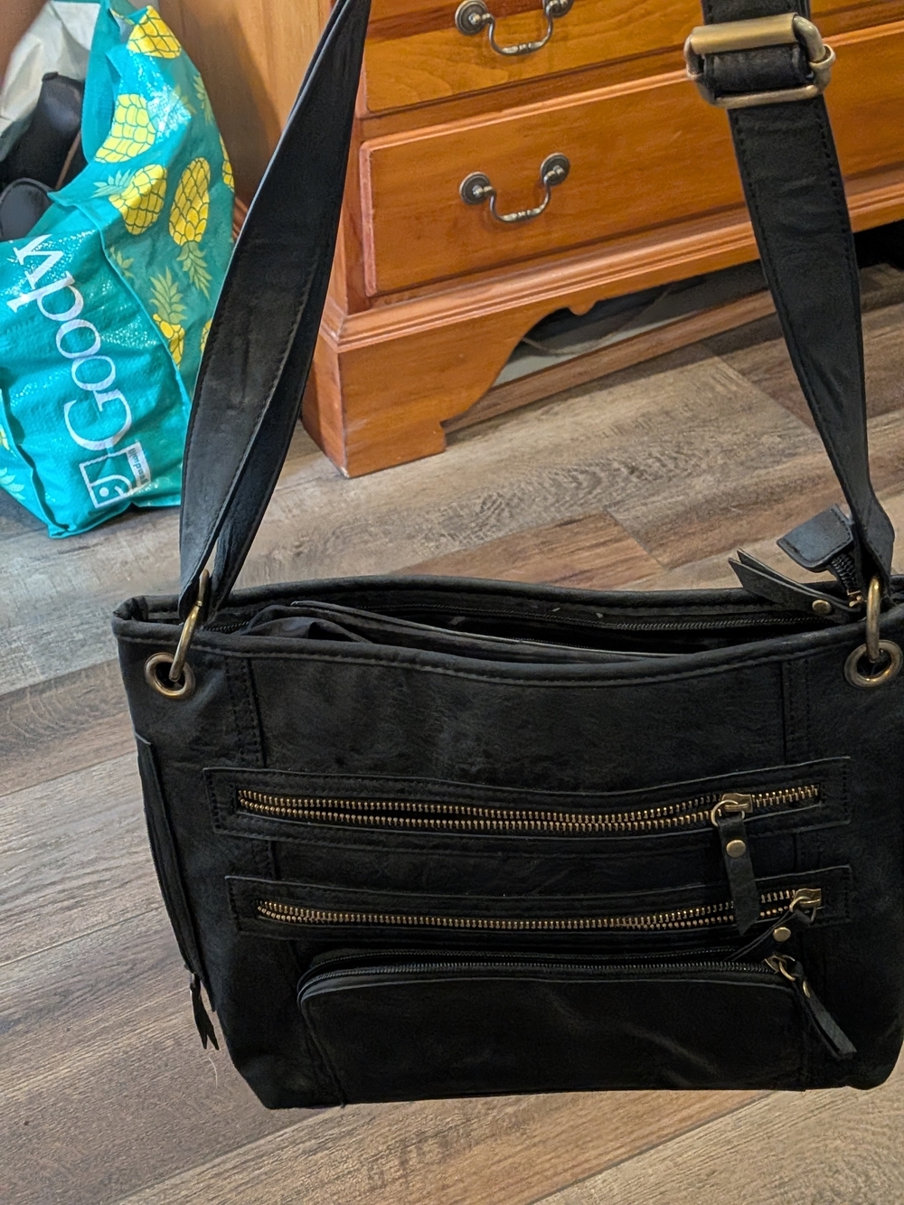 Black Faux Leather Multi-Zip Crossbody Shoulder Bag EUC